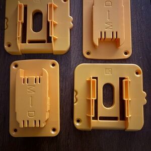 Yellow Wall Mount Brackets for Dewalt or Milwaukee drills & batterie12/18/20volt
